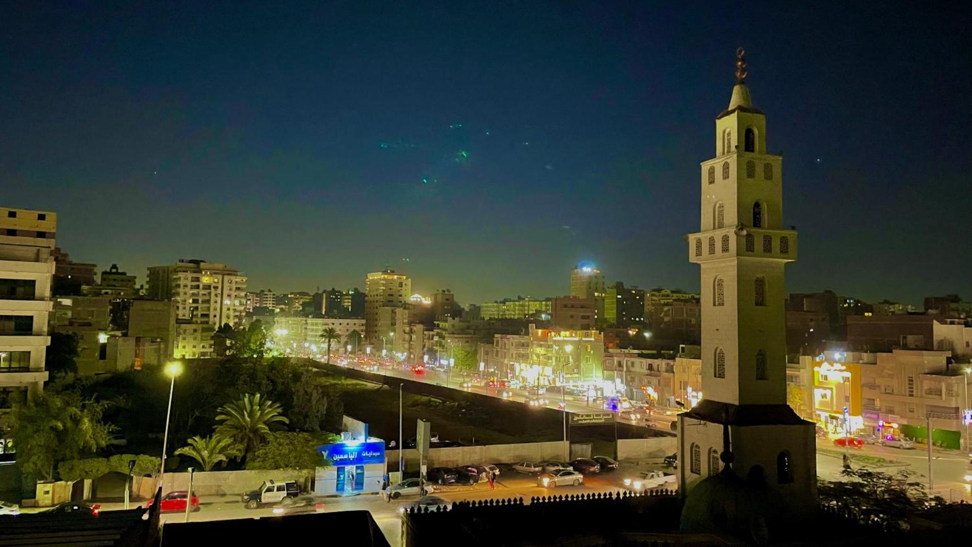Sami Holiday Inn - Pyramids View Rooftop Al Kawm al Akhdar Εξωτερικό φωτογραφία