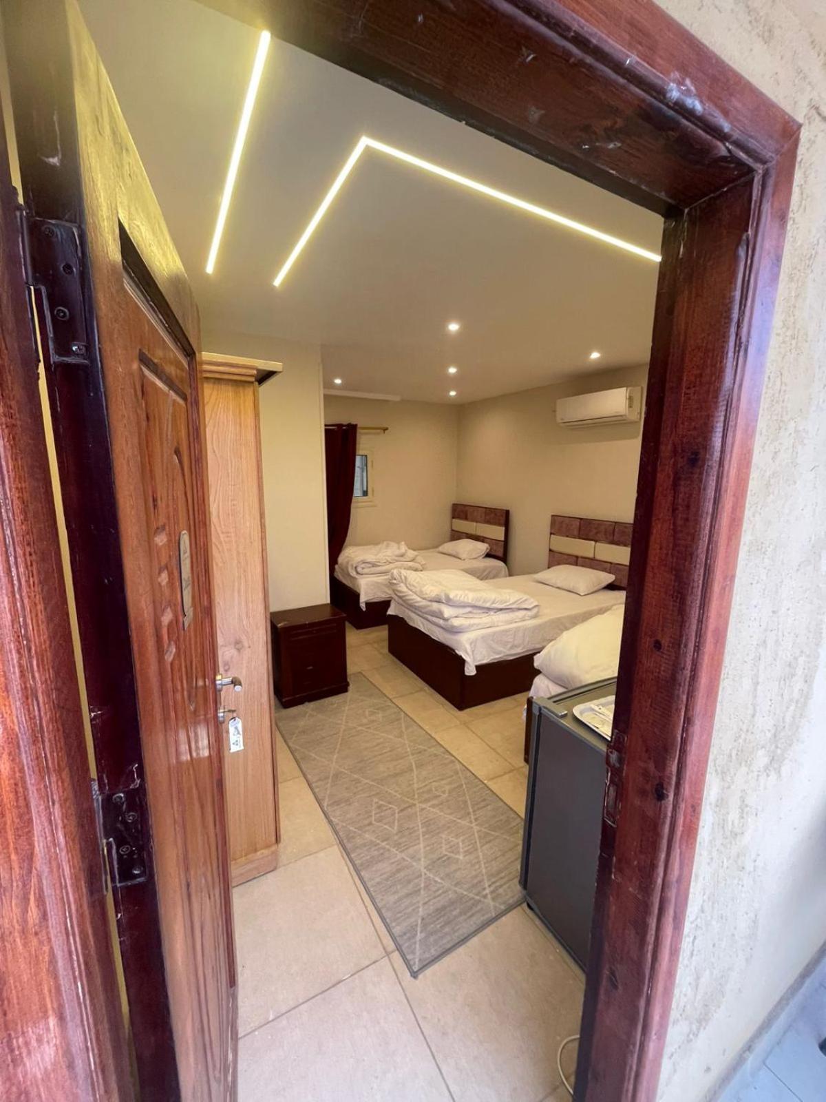 Sami Holiday Inn - Pyramids View Rooftop Al Kawm al Akhdar Εξωτερικό φωτογραφία
