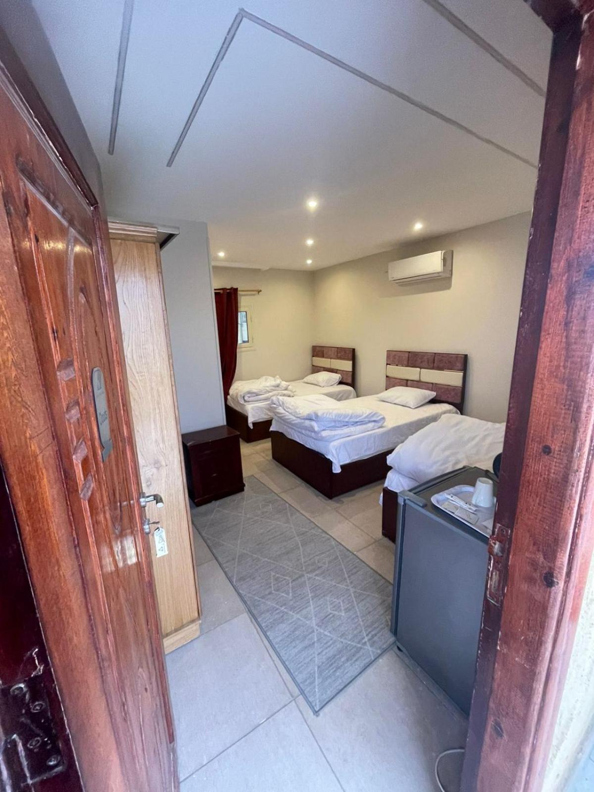 Sami Holiday Inn - Pyramids View Rooftop Al Kawm al Akhdar Εξωτερικό φωτογραφία