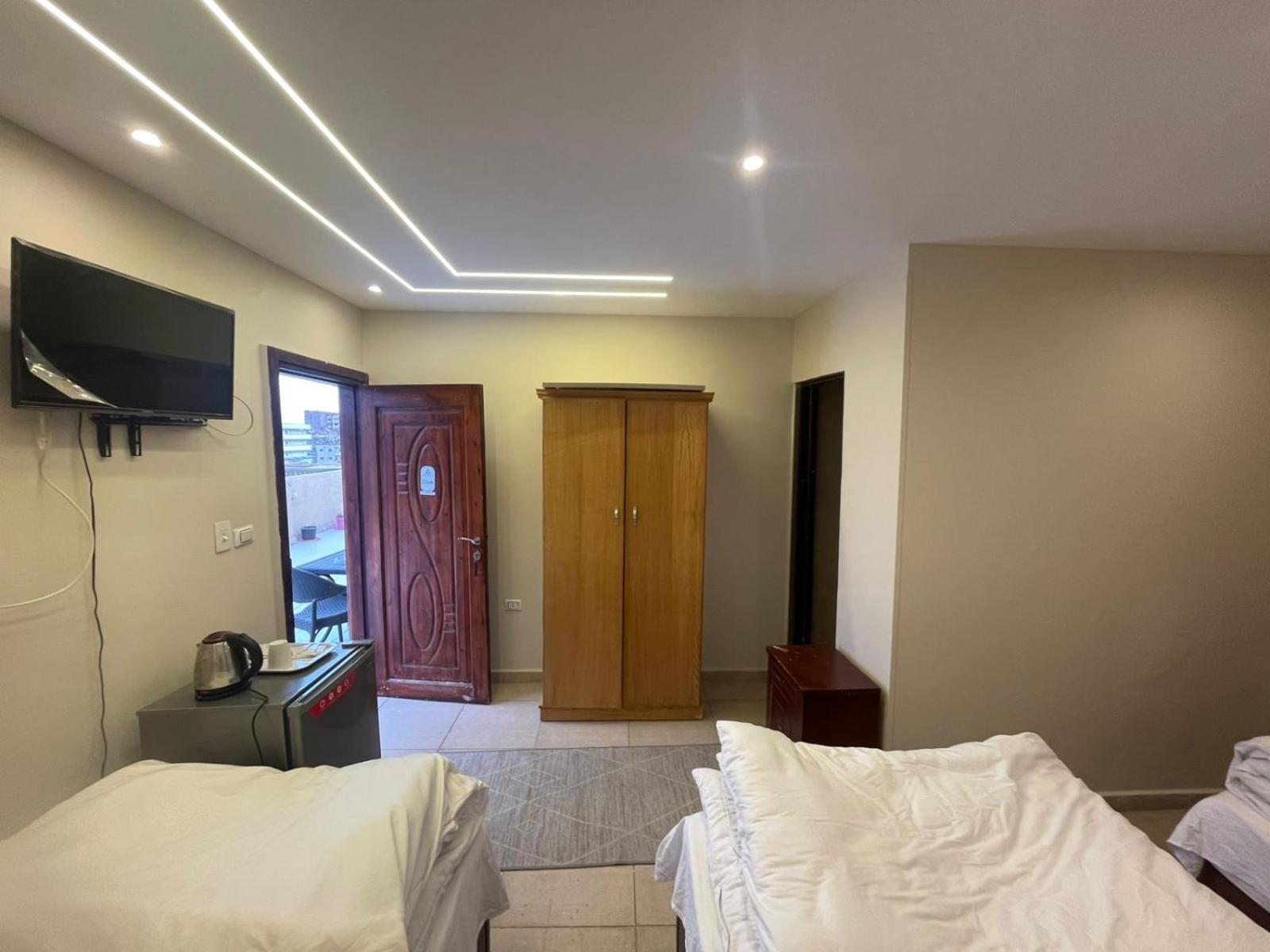 Sami Holiday Inn - Pyramids View Rooftop Al Kawm al Akhdar Εξωτερικό φωτογραφία